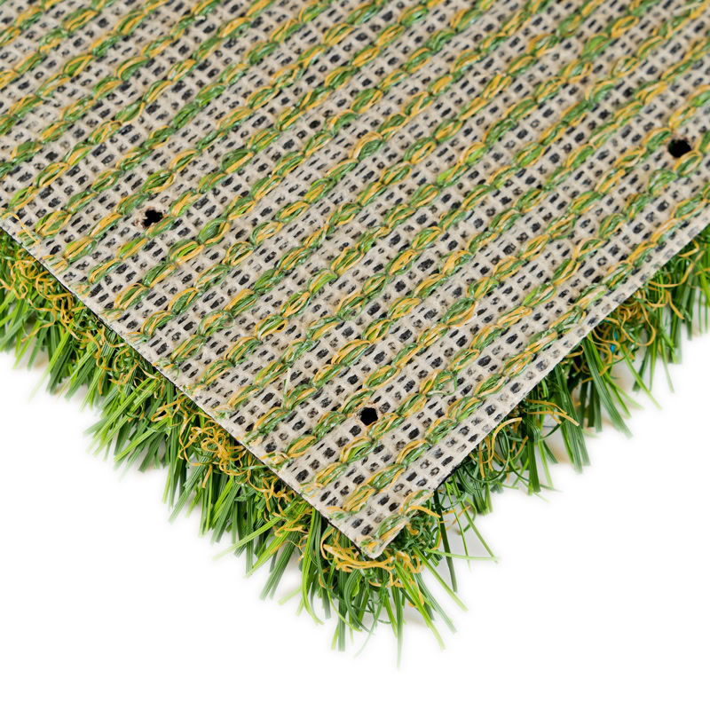 Artificial turf sample for luxury lawns and putting greens in Arizona.